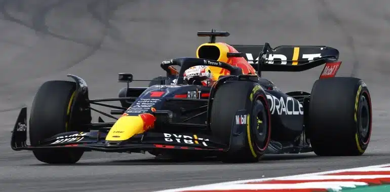 Max verstappen mostró su chapa de campeón