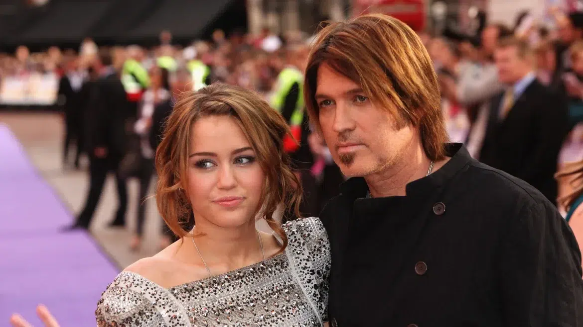 Miley cyrus billy ray cyrus presentacion hannah montana the movie abril 2009 97