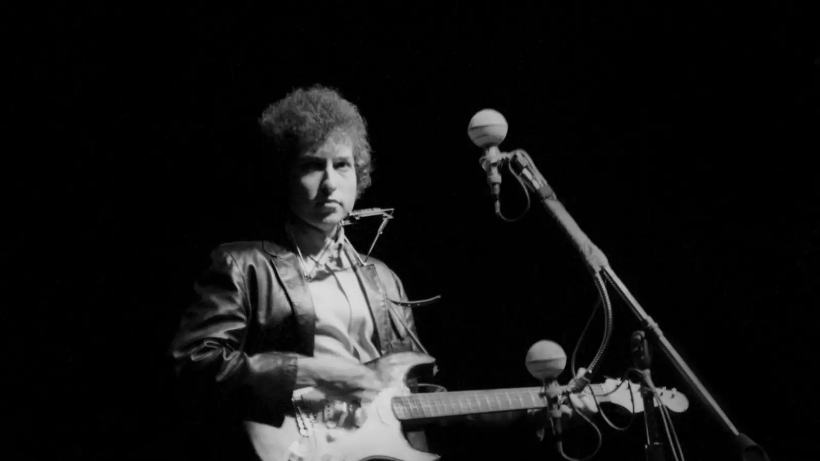 Bob dylan polemica actuacion guitarra electrica newport folk festival 1965 97