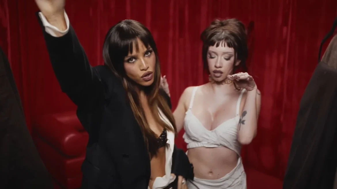 Emilia critica el consumismo de la moda en ‘pasarella’, su nuevo single junto a six sex.