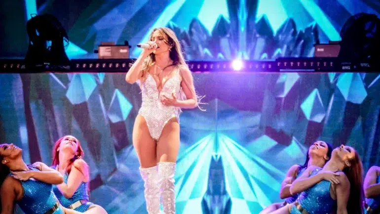 Jennifer lopez