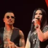 Rauw alejandro sorprende al invitar a laura pausini a su show en milán para interpretar juntos ‘se fue’