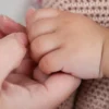 La obesidad puede heredarse de padres a hijos: ¿qué pesa más, los genes maternos o paternos?