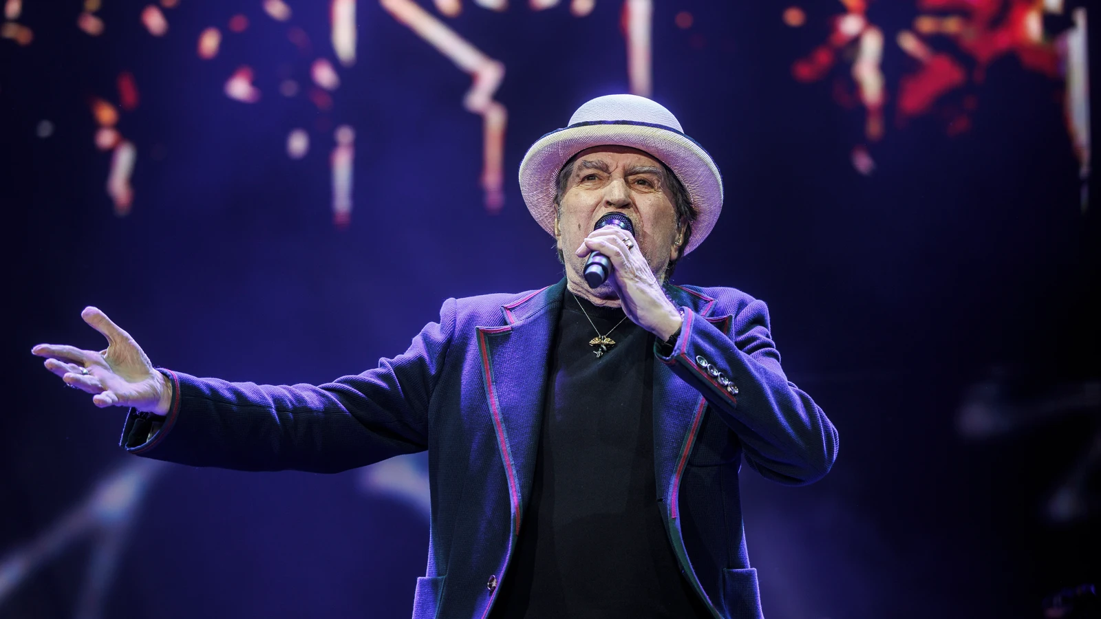 Joaquín sabina se despide de los escenarios con un emotivo último concierto en el movistar arena de madrid 1 Oaquín sabina