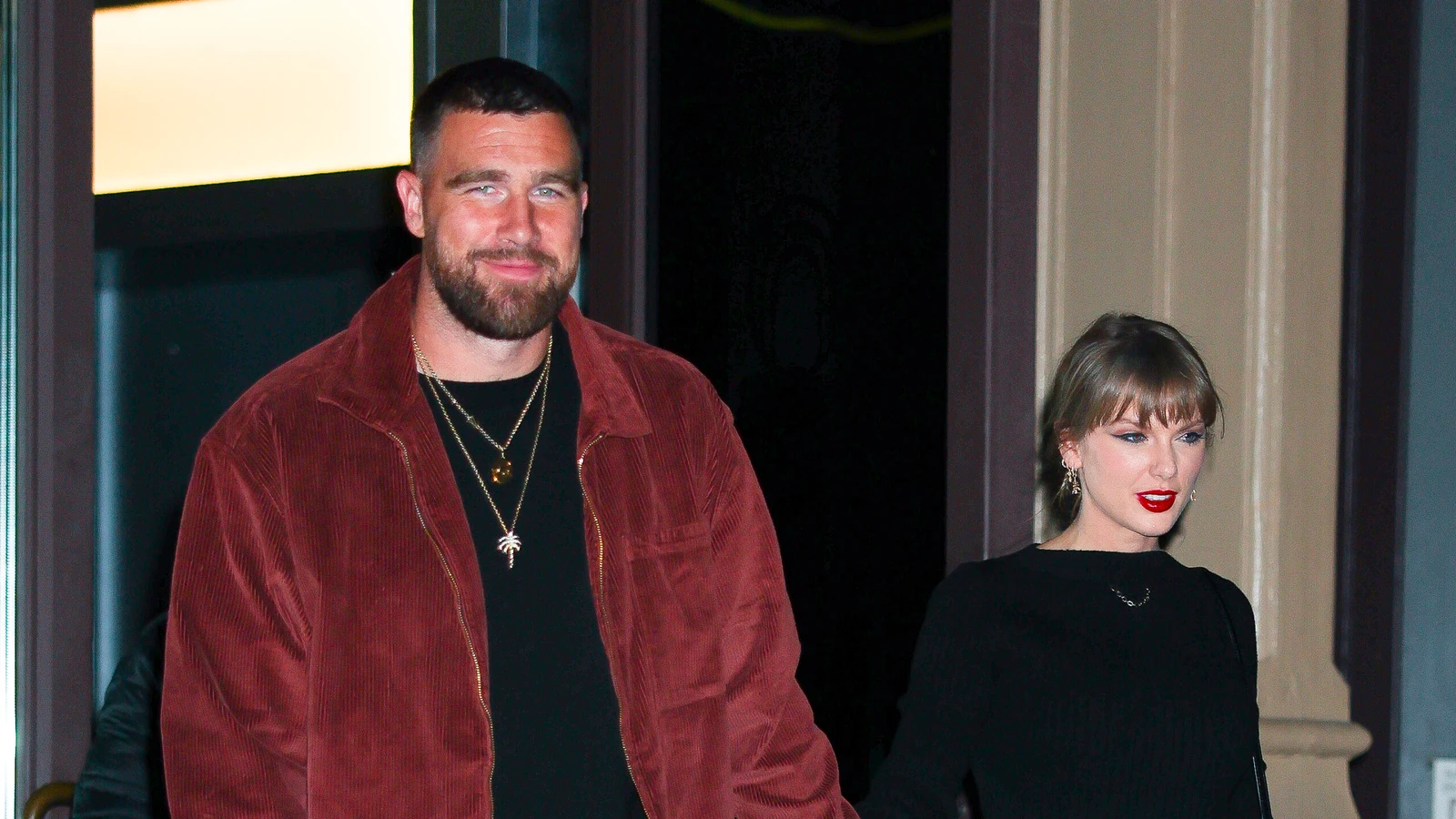 Travis kelce asegura que jamás ha discutido con taylor swift: “solo llevamos dos años y medio” 1 Travis kelce