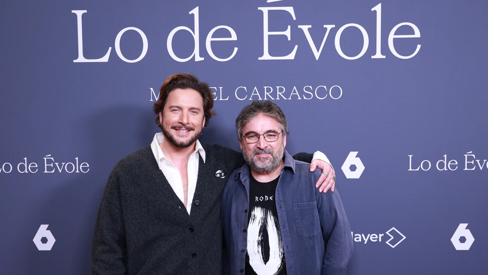 Dormir en un colchón, la multa por actuar en el bernabéu y una espina clavada: las confesiones de manuel carrasco en lo de évole 1 Manuel carrasco