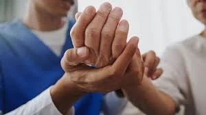 El hospital la paz impulsa una unidad de mano para tratar a pacientes con lesiones severas. 1 Hospital