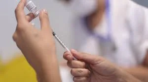 Osakidetza distribuyó en 2025 más de 6. 500 vacunas con una caducidad inferior a la recomendada. 1 Osakidetza