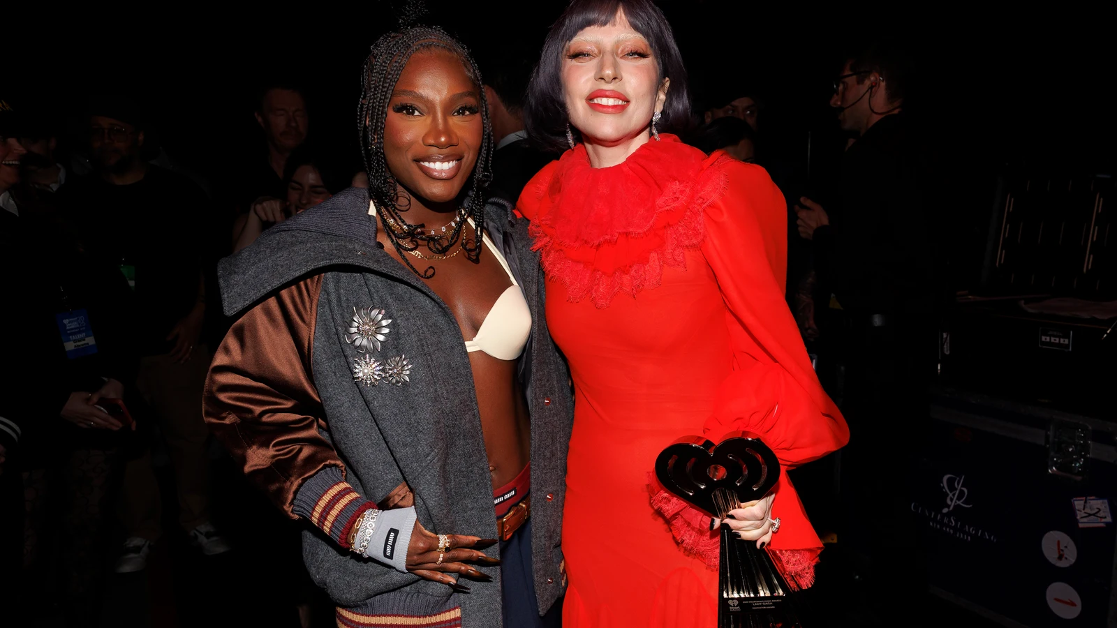 Lady gaga y doechii se unen en runway, la canción de el diablo se viste de prada 2. 1 Lady gaga