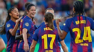El barça arrolla al badalona women y roza el alirón ante el espanyol 1 Badalona
