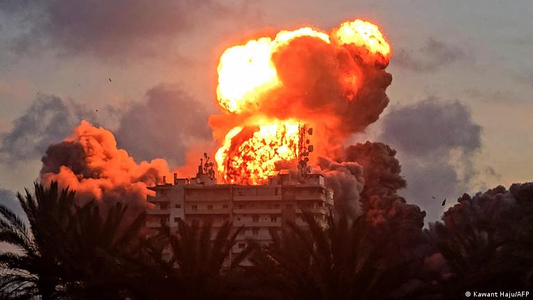 Nuevos enfrentamientos entre israel y hizbulá dejan muertos en ambos bandos pese al alto el fuego. 3 77340537 604