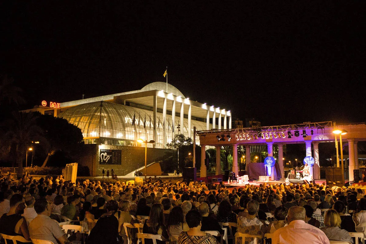 València se ilumina en la gran nit de juliol: una explosión cultural que trasciende el anochecer 3 Gran nit valencia feria julio