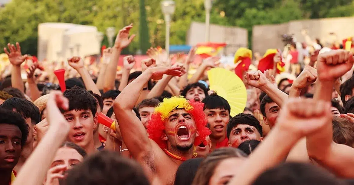 Madrid se paraliza por la final del mundial: colón, serrano y castellana. 1 Madrid