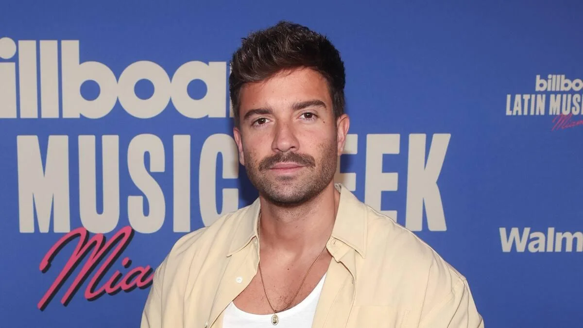 Nuevo: riza y pablo alborán estrenan ‘deditos cruzados’, la canción que nació en directo en billboard latin music week. 2 Riza y pablo alborán estrenan