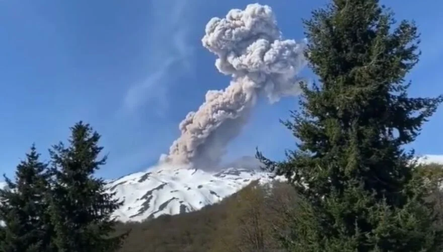 Inesperado: nuevo pulso en nevados de chillán: amplían la zona de afectación y advierten por más actividad. 2 Nuevo pulso en nevados de chillán