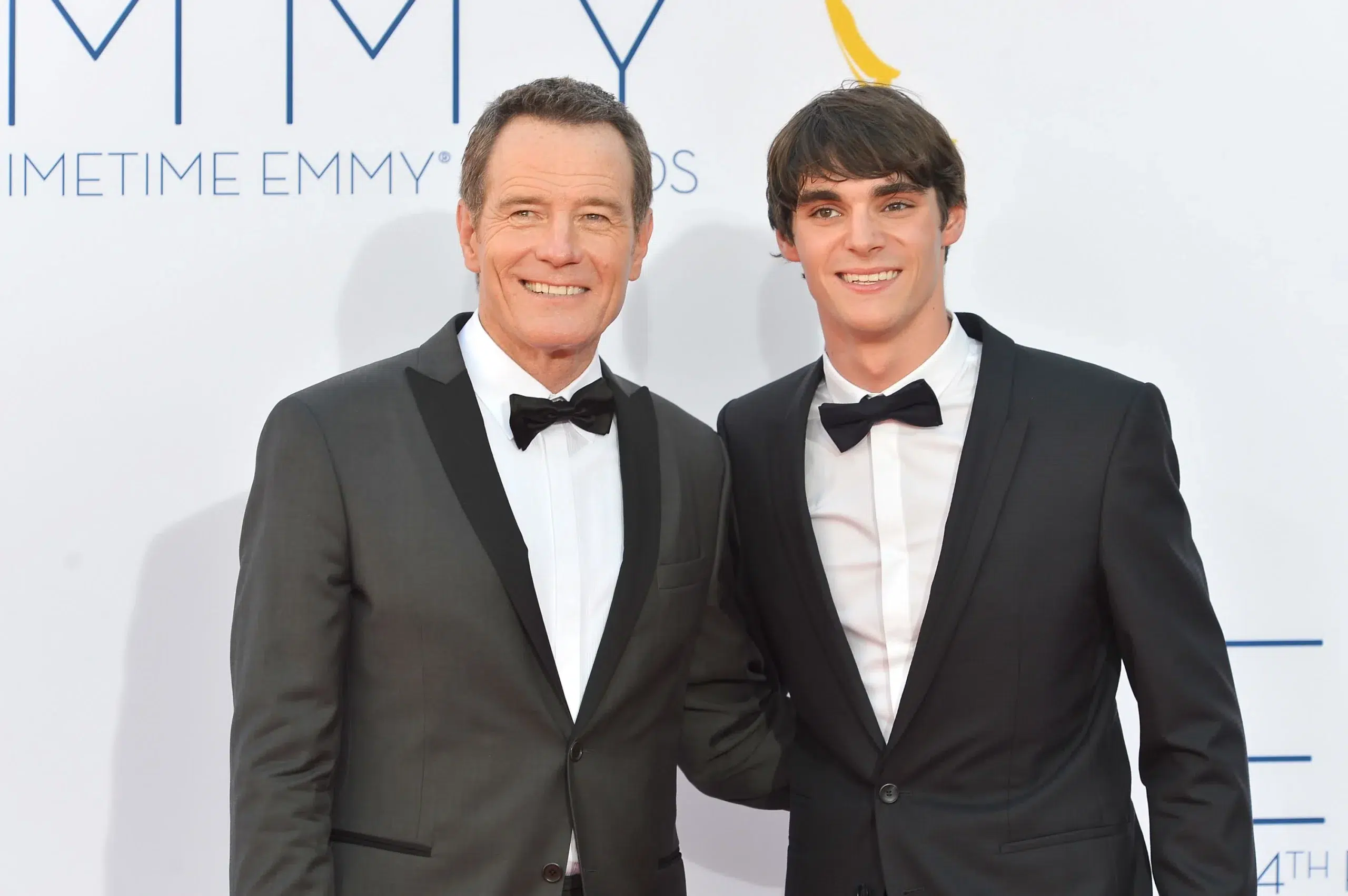 "te extrañaré, hijo": bryan cranston desmenuza su dolor histórico por la pérdida de rj mitte. 2 Bryan