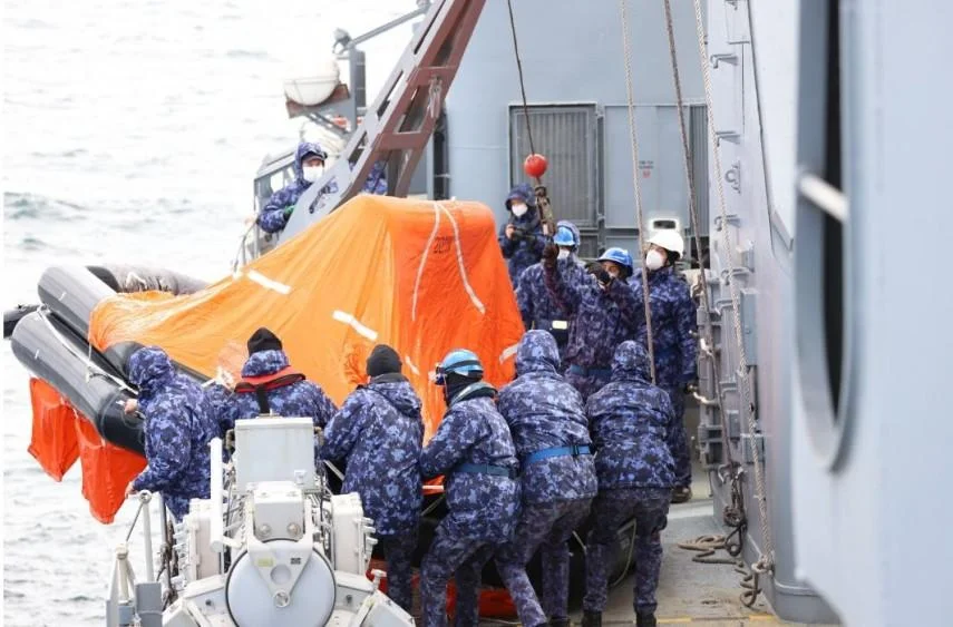 Sorprendente: un barco turco cargado de grano se hunde en el mar negro tras el impacto de drones. 3 Nm6bs0q uvu uoesahdzzuz7 sjy
