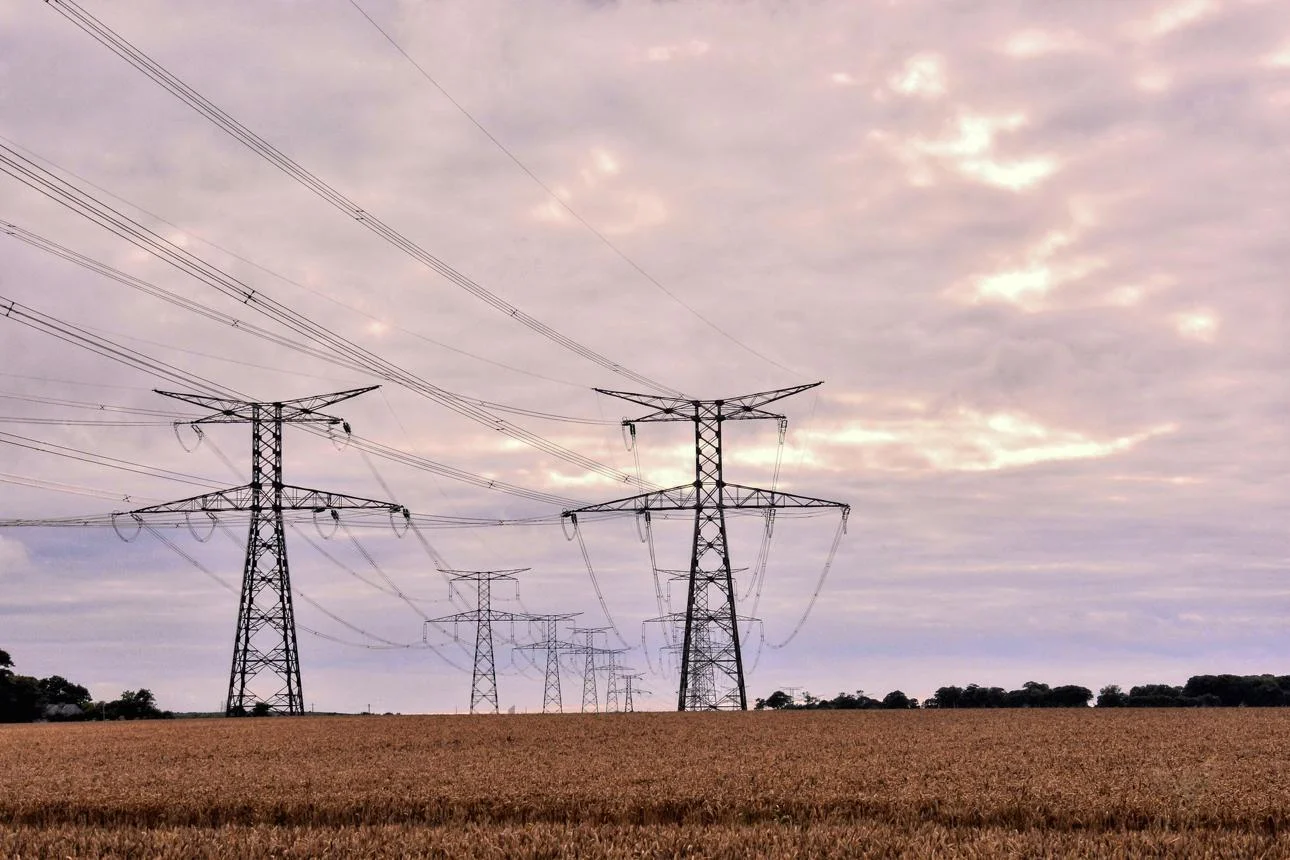 Sorprendente: la luz supera los 200 euros/mwh por primera vez desde la crisis energética provocada por la guerra de ucrania. 3 Luz supera los 200 euros